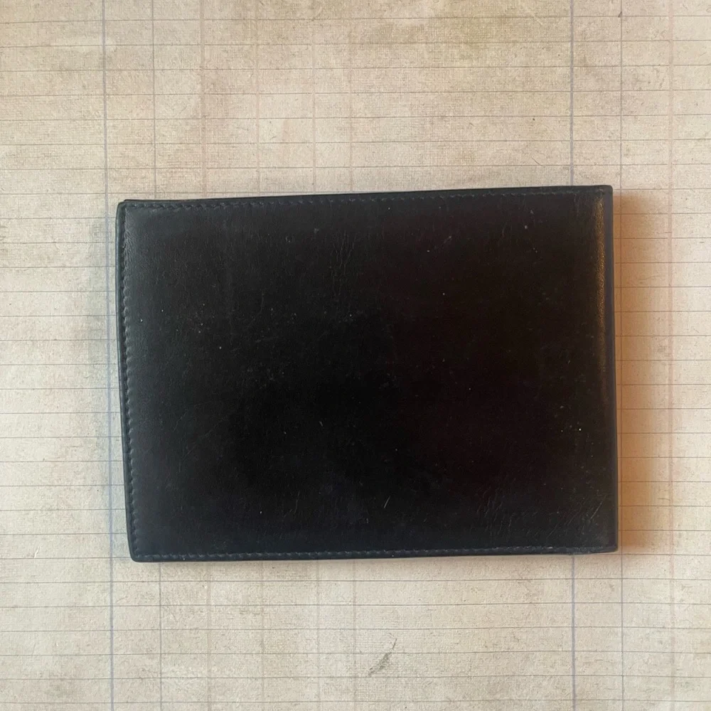 Gherardini Sleek Black Bi-Fold Wallet